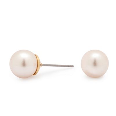 Cream pearl stud earring